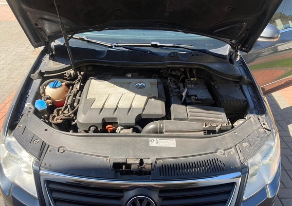 Volkswagen Passat cena 27900 przebieg: 304000, rok produkcji 2010 z Rawa Mazowiecka małe 172